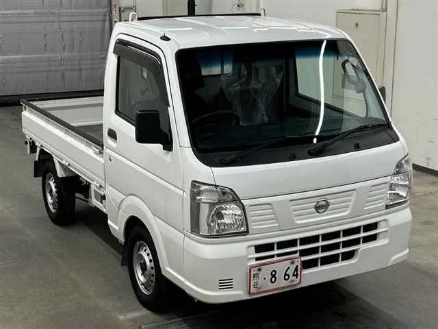 Nissan NT100 Clipper DR16T 2021